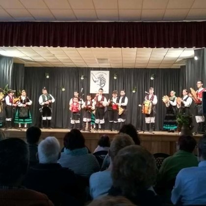 Festival folclórico en Guillán